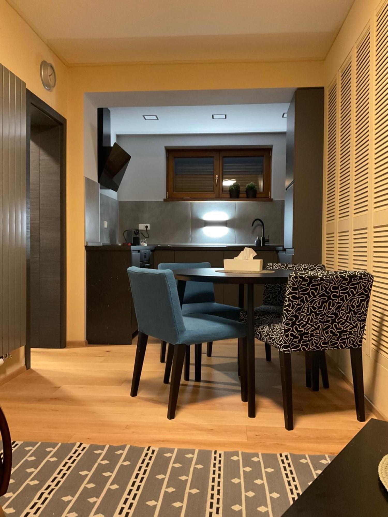 Apartman U Lesa Нове-Йирни Экстерьер фото